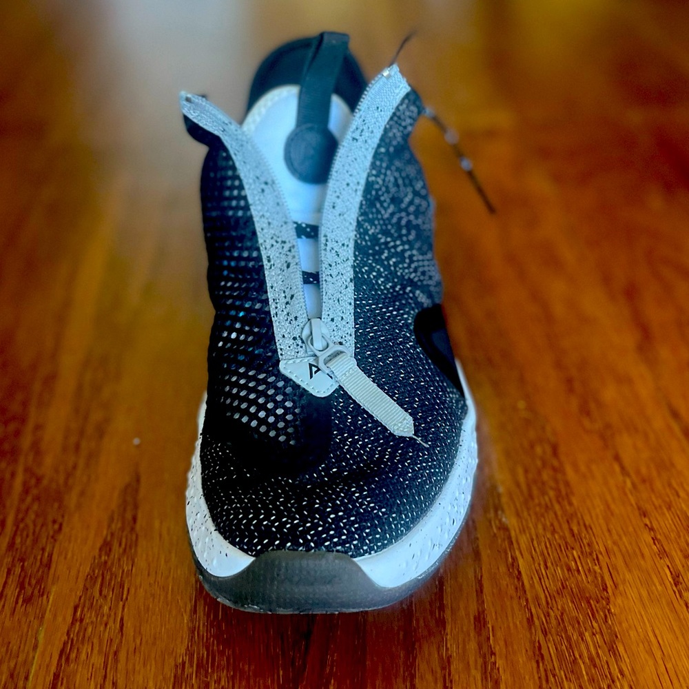 PG4 only worn once